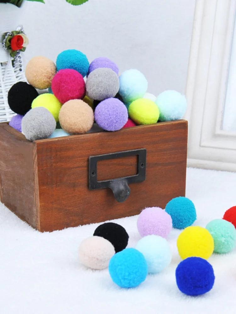 50/100 pcs Cute Funny Cat Toys Stretch Plush Ball Cat Toy Ball Creative Colorful Interactive Cat Pom Pom Cat Chew Toy